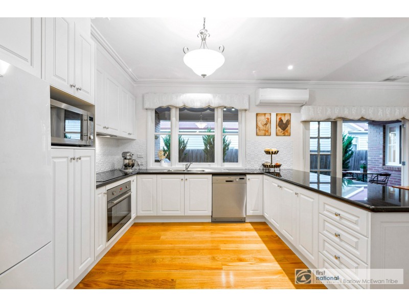38 Bracken Grove, Altona VIC 3018