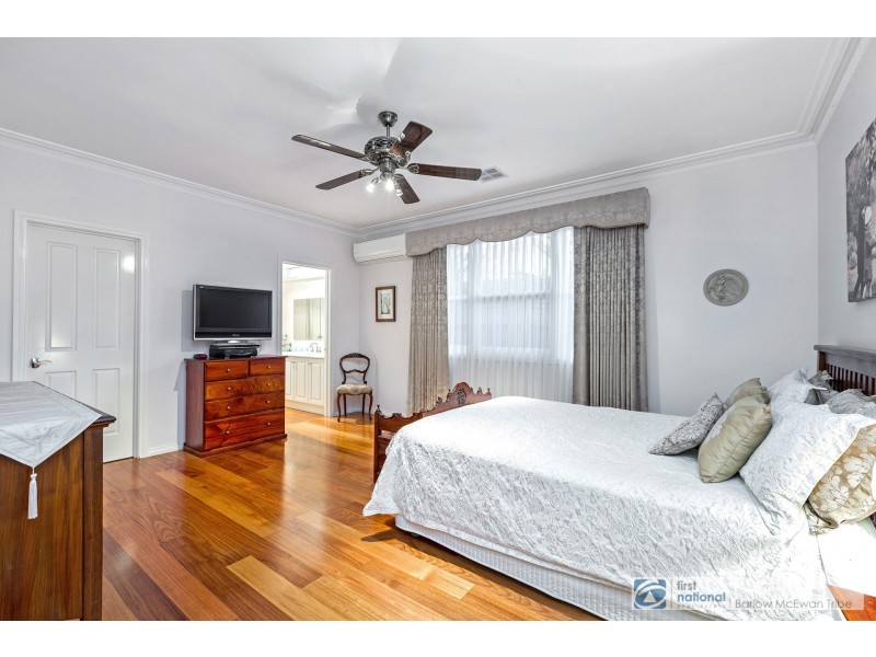 38 Bracken Grove, Altona VIC 3018