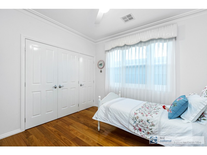 38 Bracken Grove, Altona VIC 3018