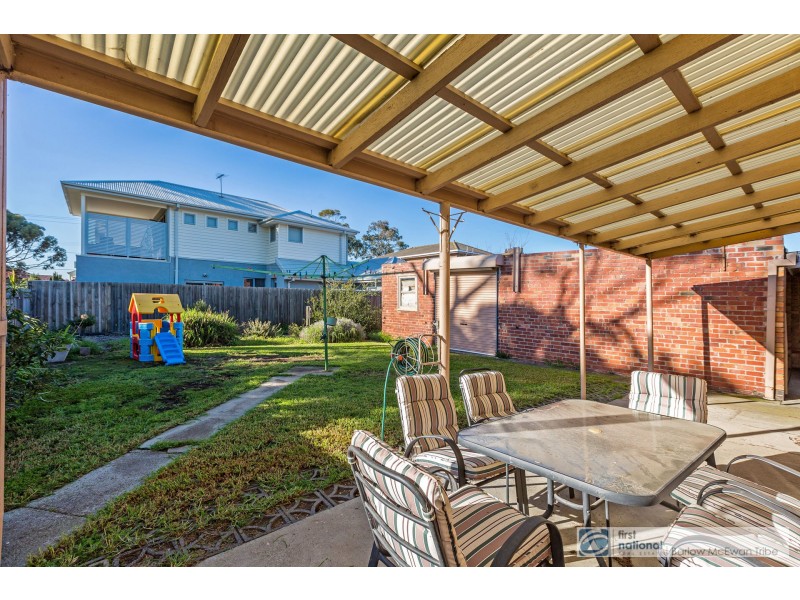 16 Cain Court, Altona VIC 3018