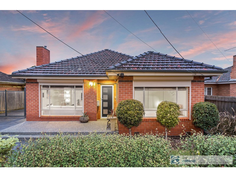 7 Chifley Avenue, Altona VIC 3018