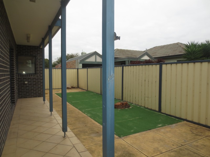 1a Wattle Grove, Seaholme VIC 3018