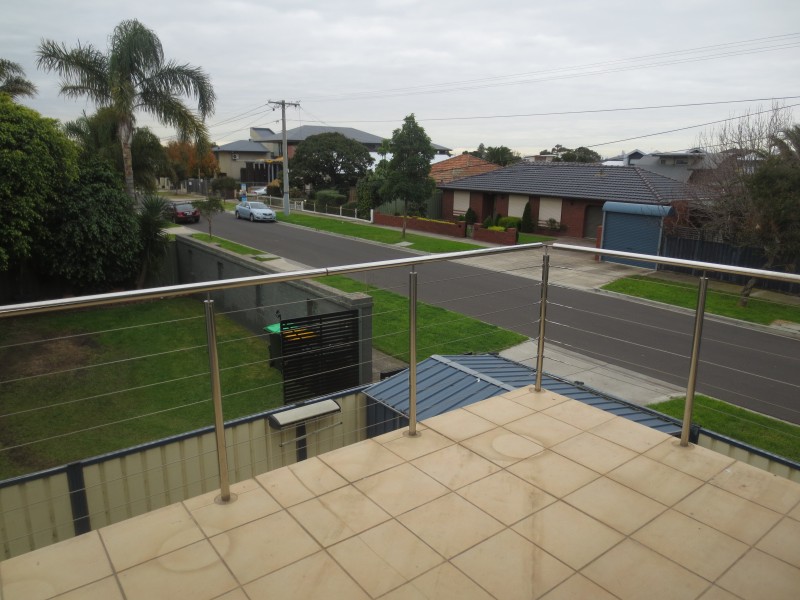 1a Wattle Grove, Seaholme VIC 3018