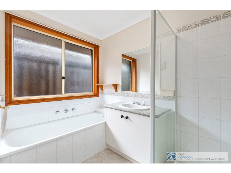 29 Whitehead Court, Altona Meadows VIC 3028