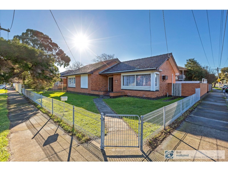 24 Seves Street, Altona VIC 3018