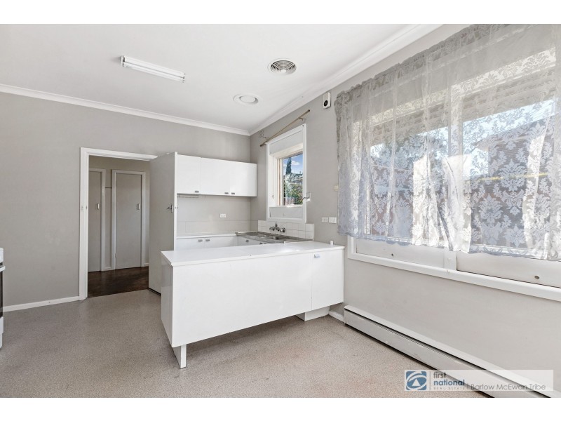 24 Seves Street, Altona VIC 3018