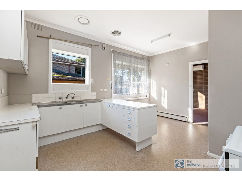 24 Seves Street, Altona VIC 3018