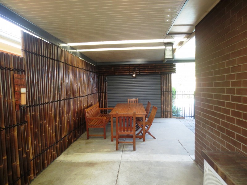 11 Deavey Court, Altona VIC 3018