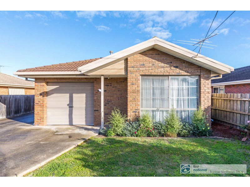 1/4 Weaver Court, Altona Meadows VIC 3028
