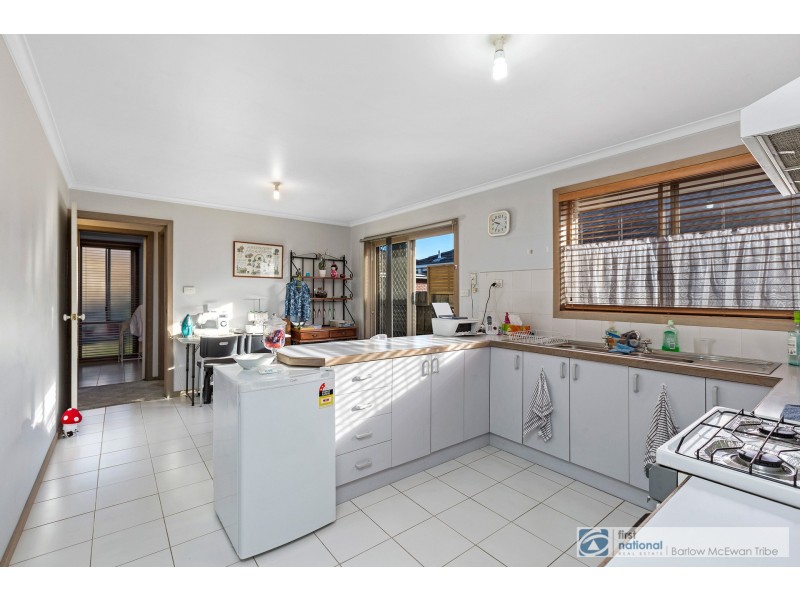 1/4 Weaver Court, Altona Meadows VIC 3028