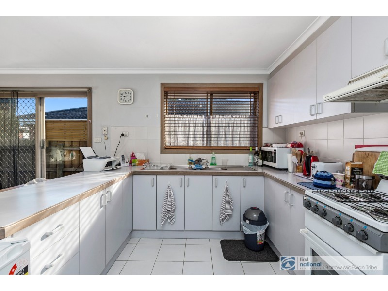 1/4 Weaver Court, Altona Meadows VIC 3028