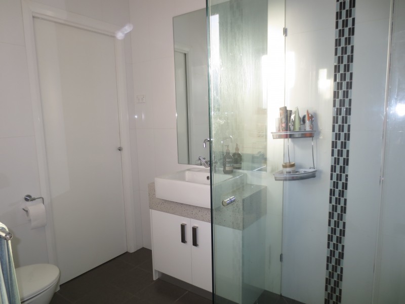 1/7 Fourth Ave, Altona North VIC 3025