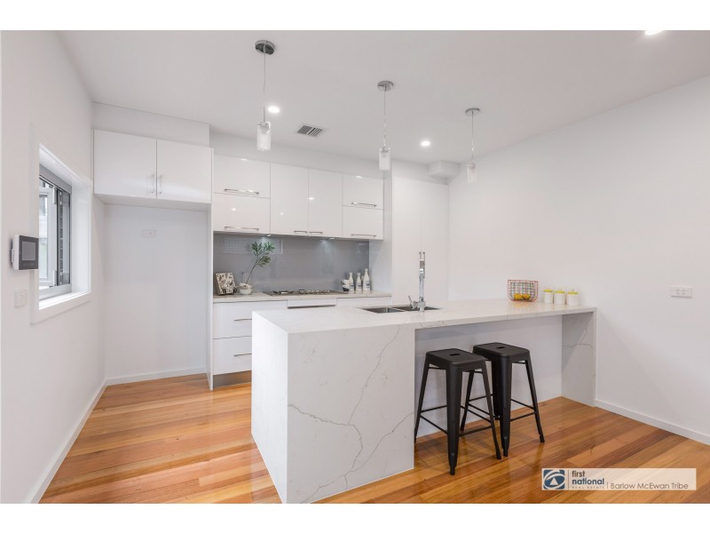 2/11 David Street, Altona VIC 3018