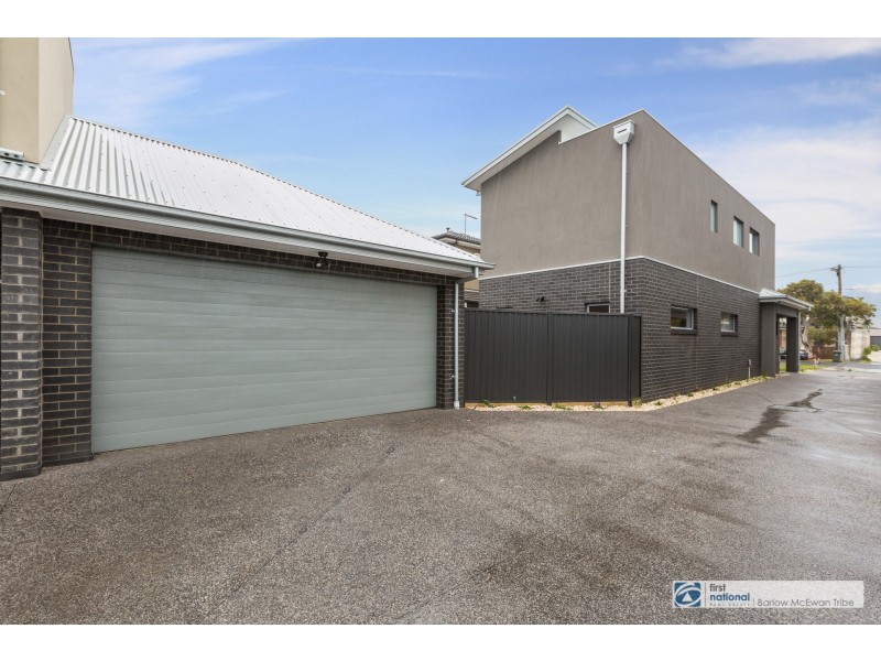 2/11 David Street, Altona VIC 3018
