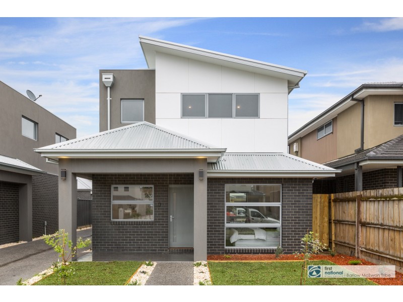 2/11 David Street, Altona VIC 3018