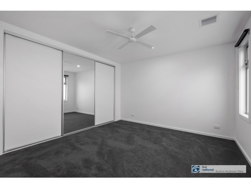 2/11 David Street, Altona VIC 3018