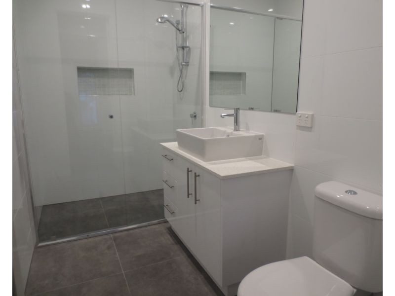 16A Charles Road, Altona VIC 3018