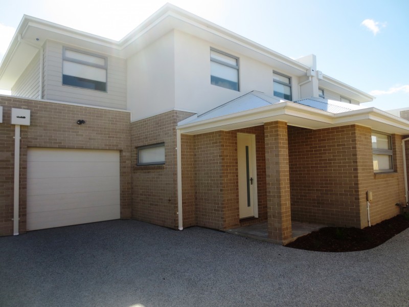 2/14 Hancock Street, Altona VIC 3018