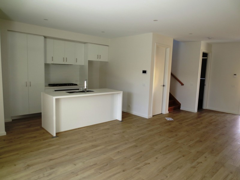 2/14 Hancock Street, Altona VIC 3018