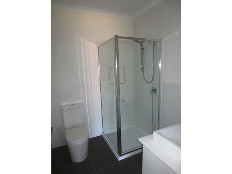 2/14 Hancock Street, Altona VIC 3018