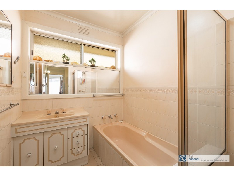 12 Scullin Street, Altona VIC 3018