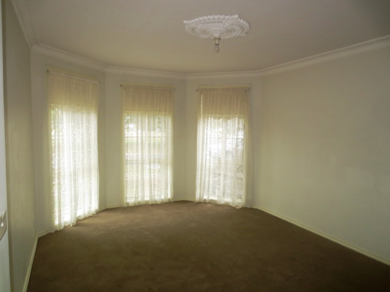 7 The Avenue, Point Cook VIC 3030