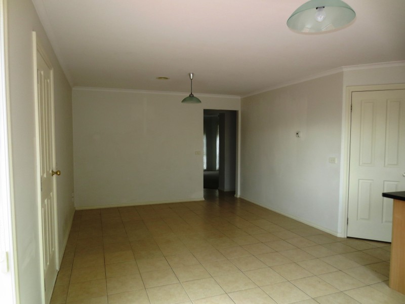 7 The Avenue, Point Cook VIC 3030
