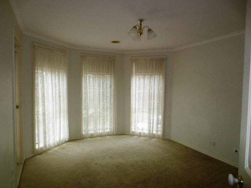 7 The Avenue, Point Cook VIC 3030