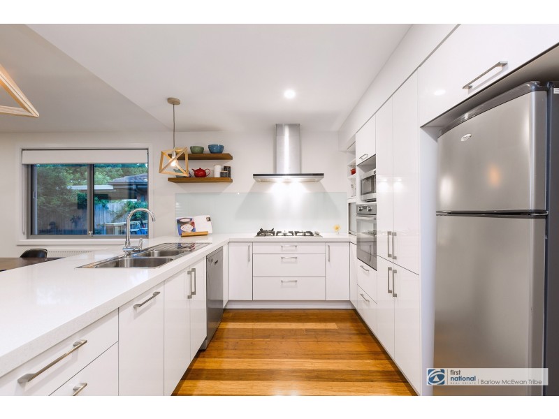 10 Frazer Avenue, Altona VIC 3018