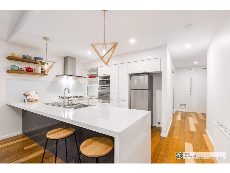 10 Frazer Avenue, Altona VIC 3018