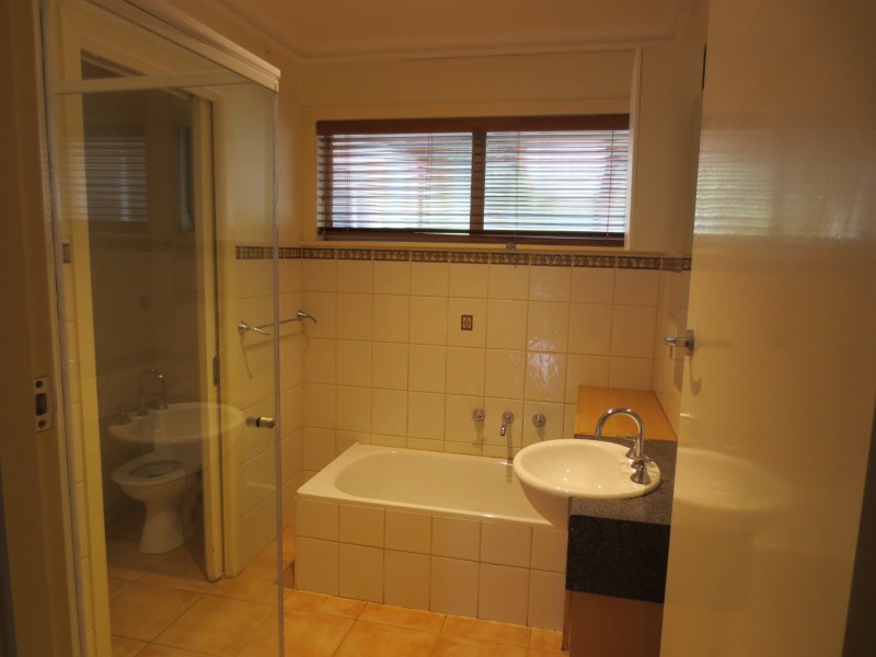 14 Scullin Street, Altona VIC 3018