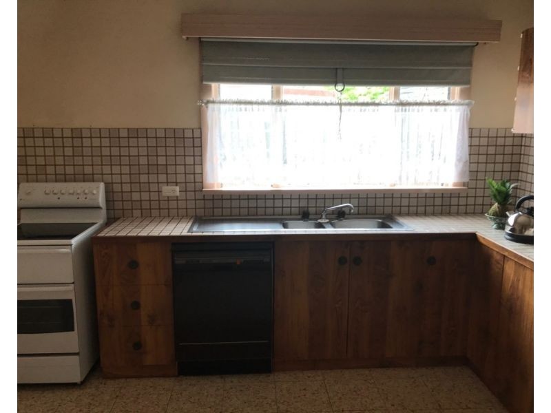 223 Civic Parade, Altona VIC 3018