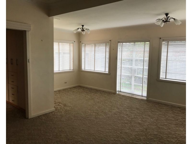 223 Civic Parade, Altona VIC 3018