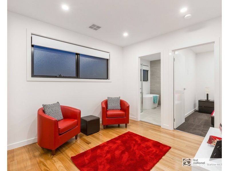 2/30 Kookaburra Street, Altona VIC 3018