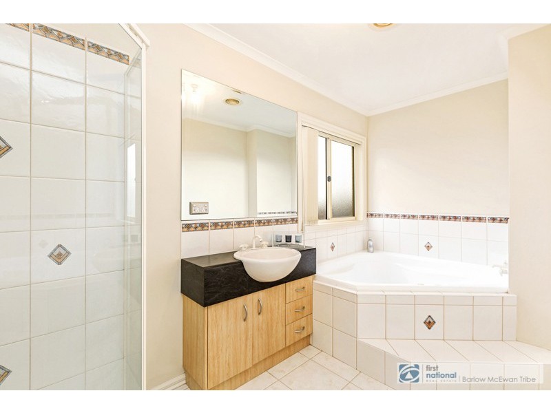 2/34 Bent Street, Altona VIC 3018