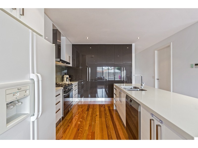 16a Fisher Court, Altona VIC 3018