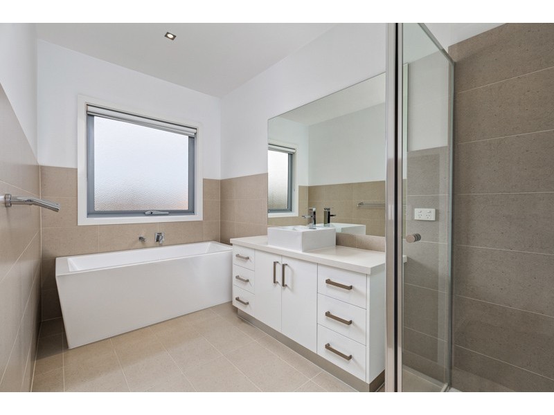 16a Fisher Court, Altona VIC 3018