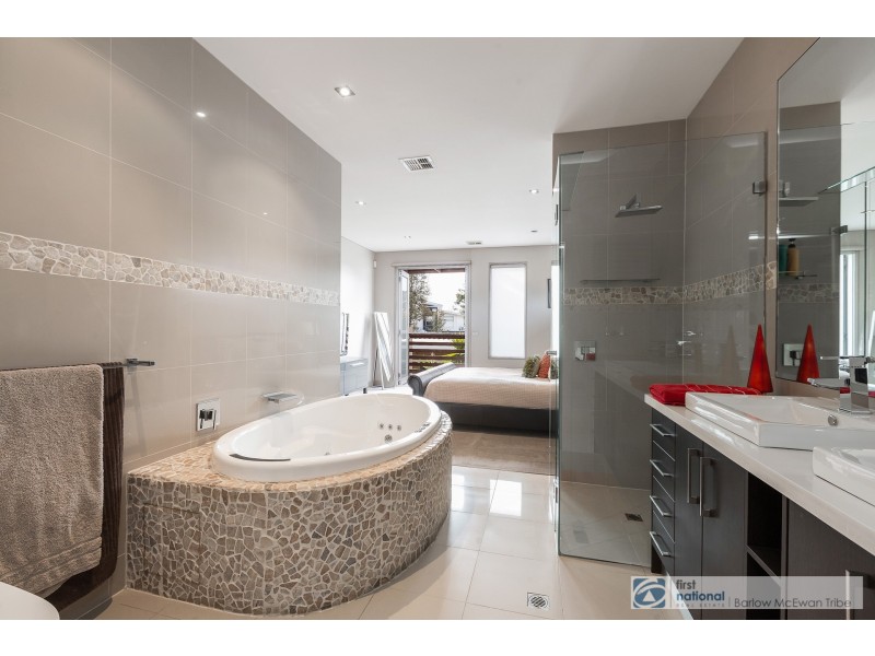 1/231 Queen Street, Altona VIC 3018