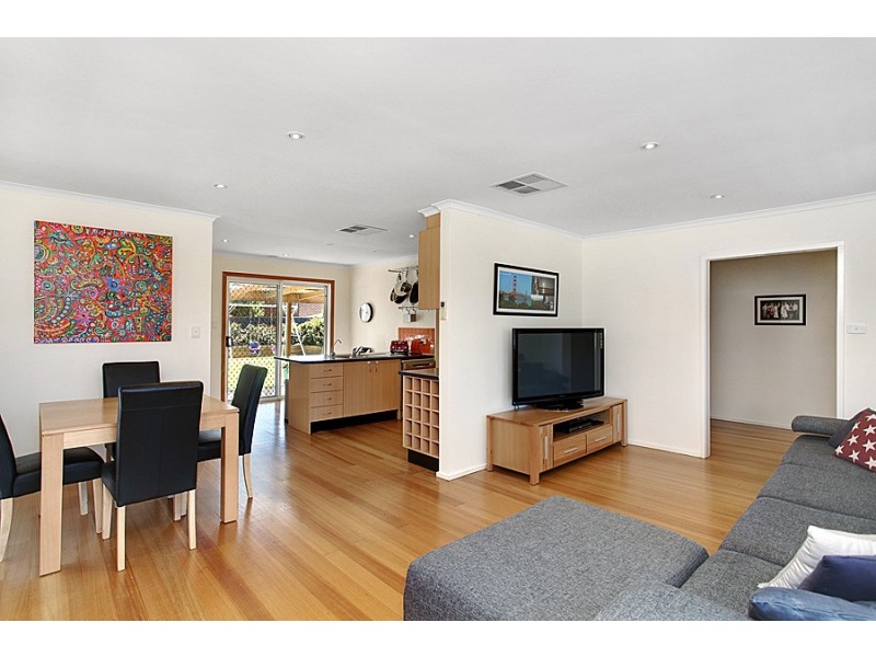 43 McIntyre Drive, Altona VIC 3018