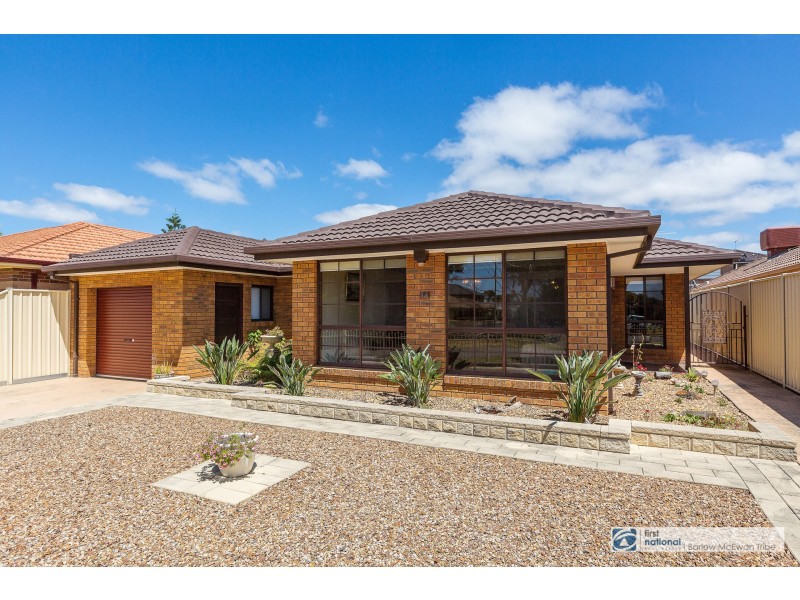 14 Emery Court, Altona VIC 3018