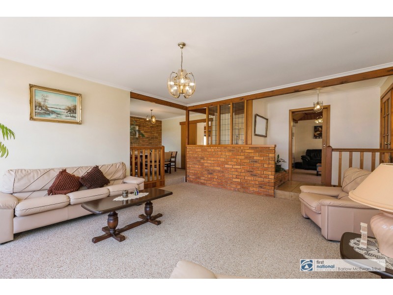 14 Emery Court, Altona VIC 3018