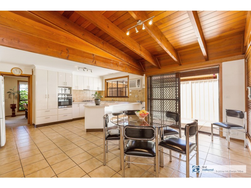 14 Emery Court, Altona VIC 3018