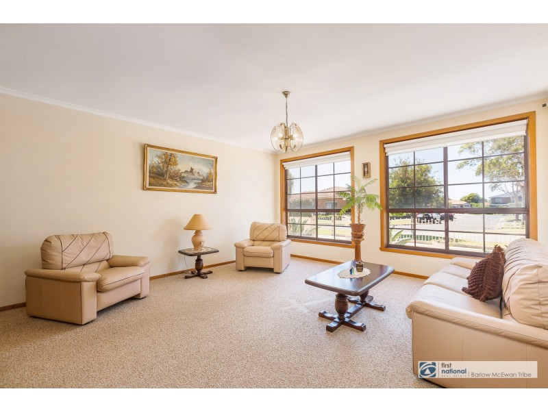 14 Emery Court, Altona VIC 3018