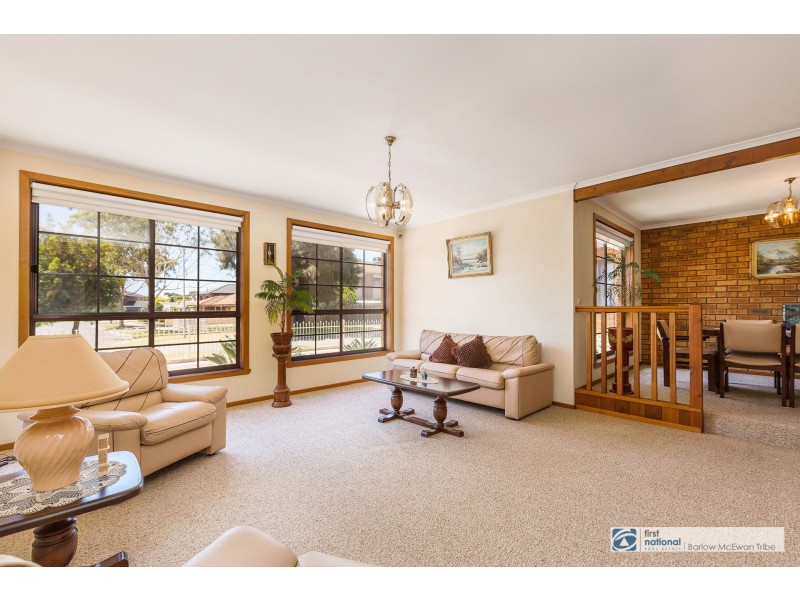 14 Emery Court, Altona VIC 3018