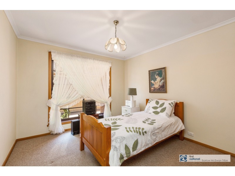 14 Emery Court, Altona VIC 3018