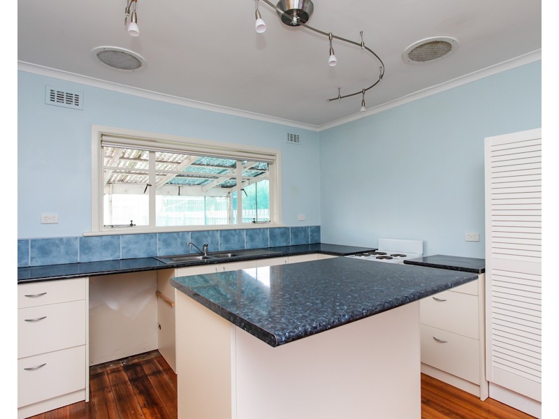 29 Myrtle Grove, Altona VIC 3018