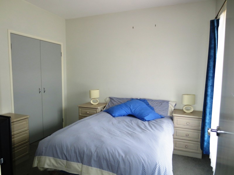 2/21 Spicer Boulevard, Altona Meadows VIC 3028