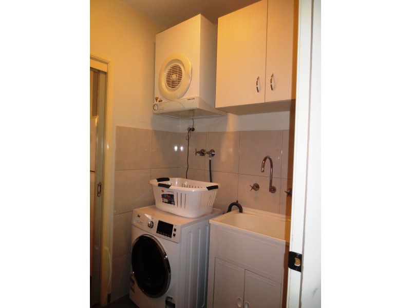 2/21 Spicer Boulevard, Altona Meadows VIC 3028