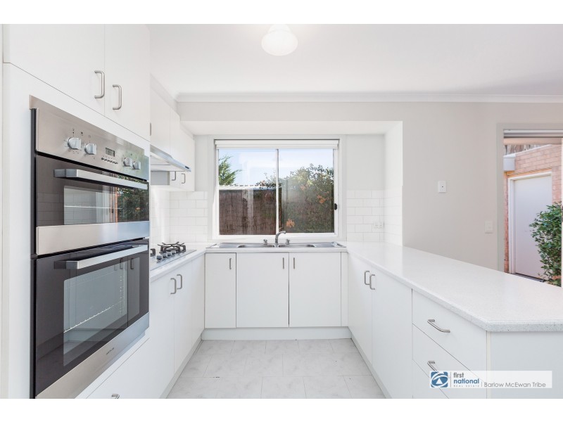 2/67 Queen Street, Altona VIC 3018