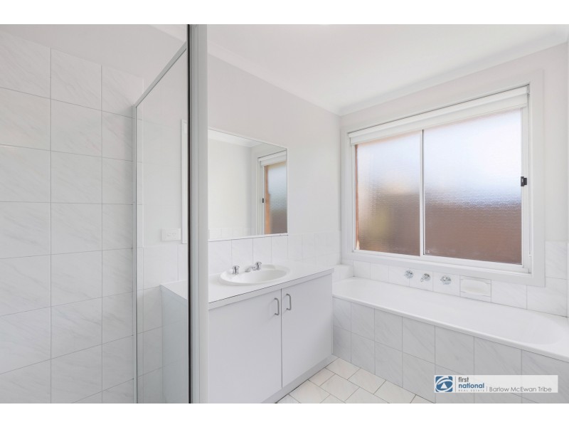 2/67 Queen Street, Altona VIC 3018